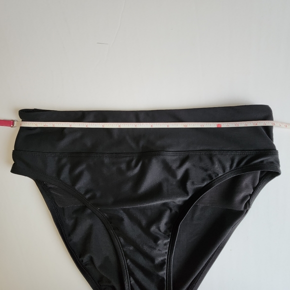 Yummie Top and Bottom Black Bikini Set - Picture 14 of 15